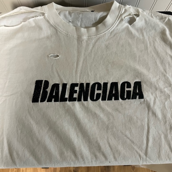 Balenciaga Ripped Tee - Picture 1 of 2